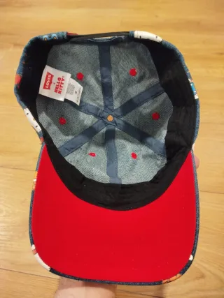 Conjunto Sudadera + Gorra Levi's X Hello Kitty