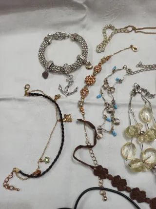 Lotto bigiotteria donna