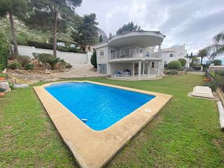 Chalet en alquiler en El Montgó en Dénia