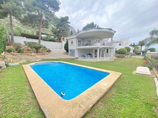 Chalet en alquiler en El Montgó en Dénia