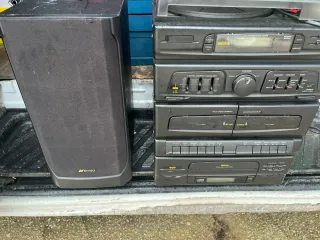 Radio Estéreo Digital con CD y Doble Cassette