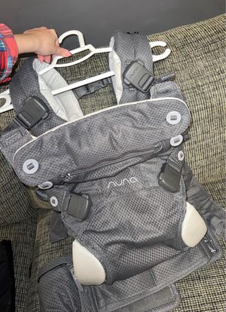 Mochila Porta Bebés Nuna Cudl Clik Gris