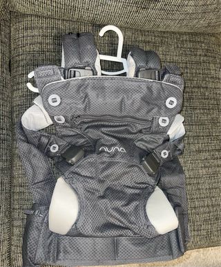 Mochila Porta Bebés Nuna Cudl Clik Gris