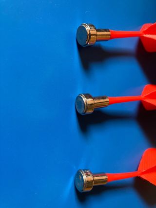 Dardos magnéticos rojos (3 unidades)