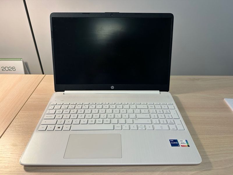 Portátil HP 15.6 Blanco afbeelding 2