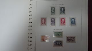 FRANCIA ALBUM 1944/1965** 800 SELLOS