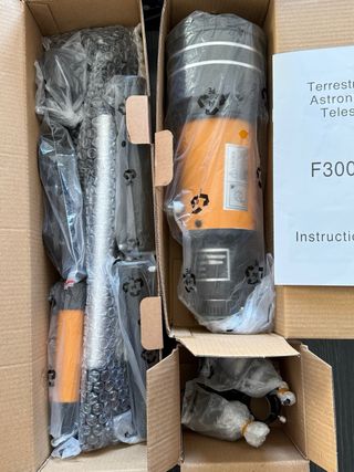 Telescopio Astronómico F30070M