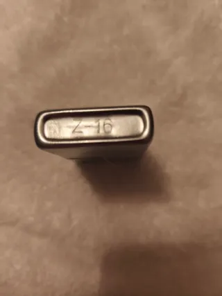 Accendino Zippo Lucky Strike