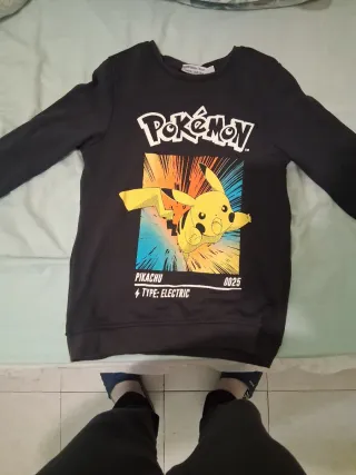 Sudadera Pokémon Pikachu Negra