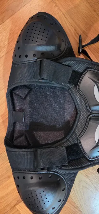 Coraza / proteccion pectoral y espalda  infantil