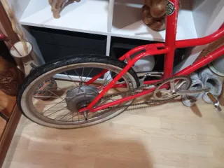 Bicicleta Roja Liviana.