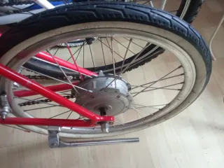 Bicicleta Roja Liviana.