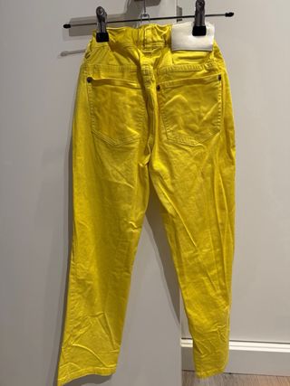 Pantalón Ralph Lauren amarillo talla 10
