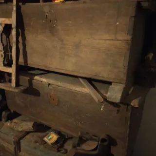 Arca de nogal antiguo 250€ cad a uno