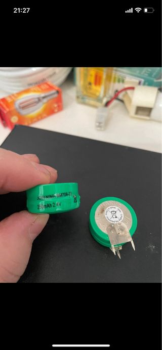 2 Pile Ricaricabili 2.4V 250mAh