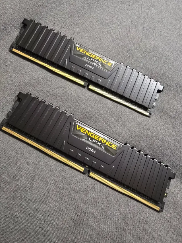 Memoria RAM Corsair Vengeance LPX DDR4 16GB (2x8GB