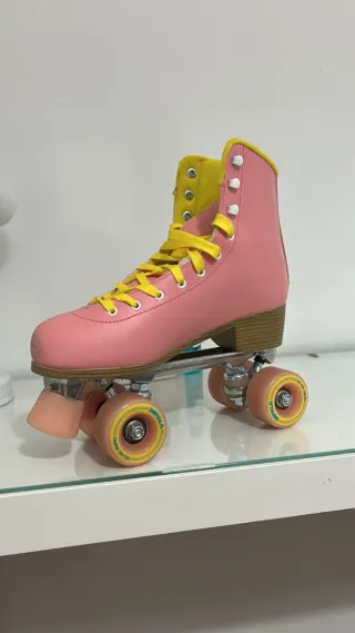 Patines Rosas y Amarillos