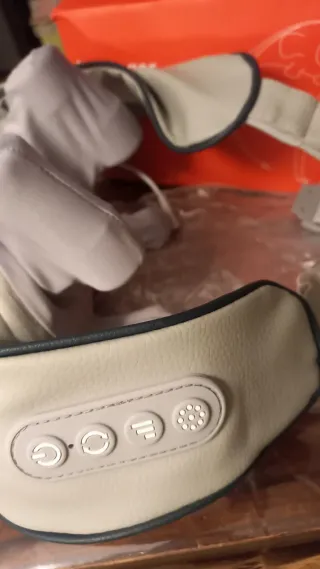 Masajeador de cuello y hombros con calor