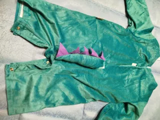 Disfraz de dinosaurio bebé