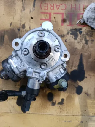 Bomba combustible Bosch 4050