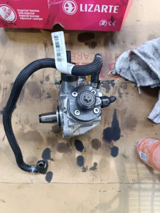 Bomba combustible Bosch 4050