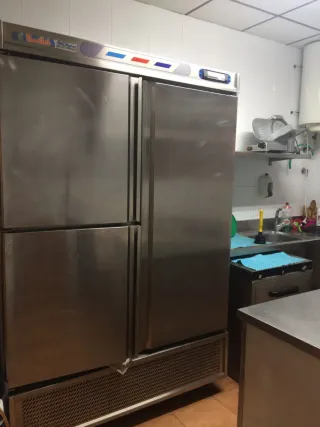 Se alquila bar/restaurante PRECIO A CONVENIR