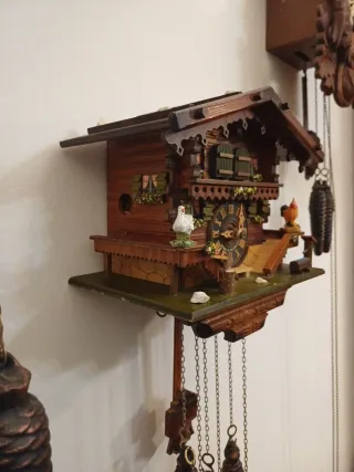 Orologio a cucù in legno