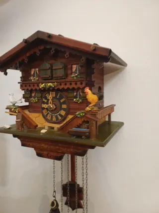 Orologio a cucù in legno