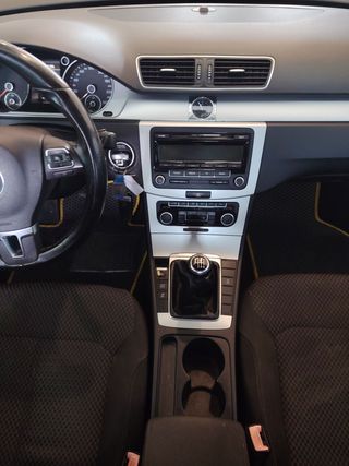 Volkswagen Passat 2011