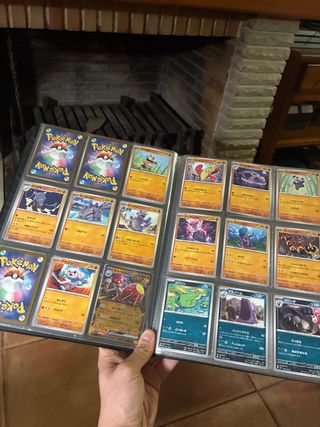Binder Pokémon con cartas coreanas Stellar Crown