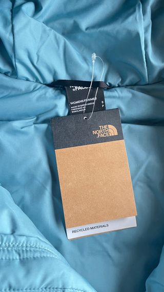 Plumífero The North Face con etiqueta