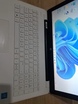 Ordenador Portátil HP Blanco