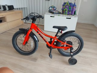 Bicicleta TREK infantil