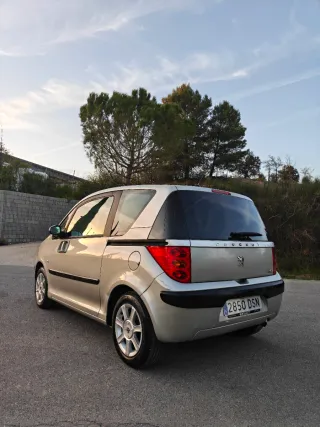 Peugeot 1007 2005