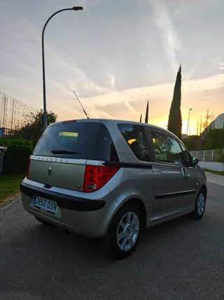 Peugeot 1007 2005