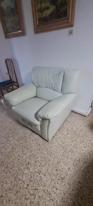 Sofá de piel 2 y 1 plazas (este relax)