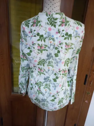 Blusa floral manga larga mujer
