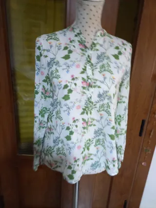 Blusa floral manga larga mujer