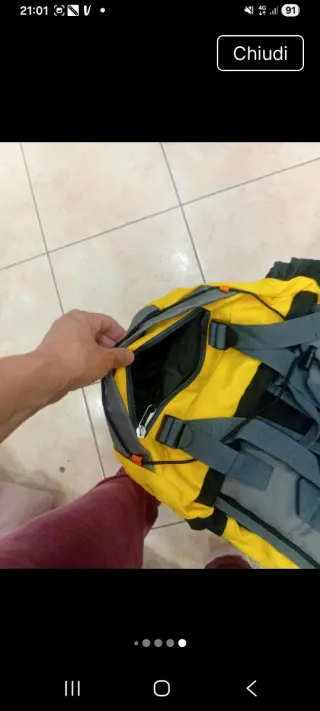 Zaino campeggio nero e giallo