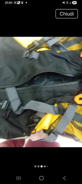 Zaino campeggio nero e giallo