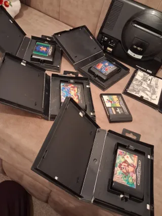 Consola Sega Mega Drive + 5 Juegos