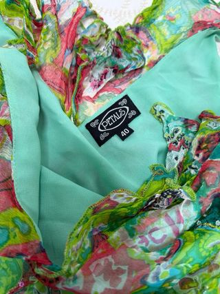 Vestido de fiesta verde y multicolor