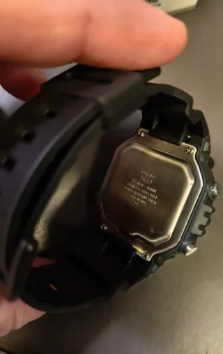 Casio AE-1600H-1AVDF Illuminator 10 años