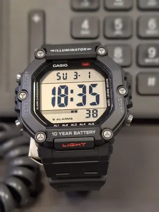 Casio AE-1600H-1AVDF Illuminator 10 años