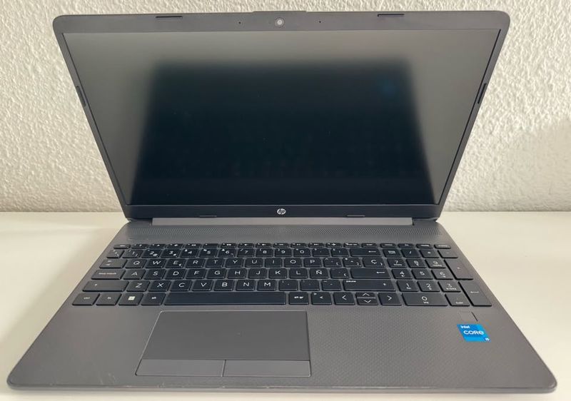 HP 250 G9 CORE I5 DOCEAVA GENERACION DISCO 512GB
