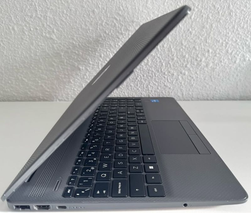 HP 250 G9 CORE I5 DOCEAVA GENERACION DISCO 512GB afbeelding 4