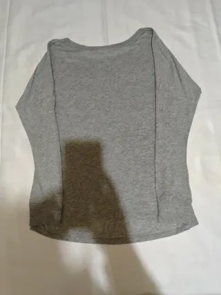 Camiseta Nike mujer gris y naranja