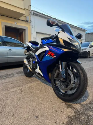 Suzuki GSXR 750