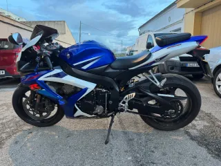 Suzuki GSXR 750