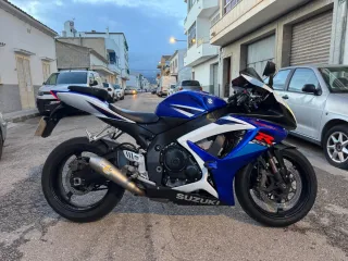 Suzuki GSXR 750